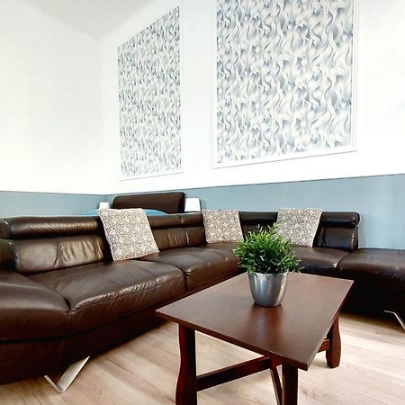 Eoetvoes Apartman Budapest Bagian luar foto