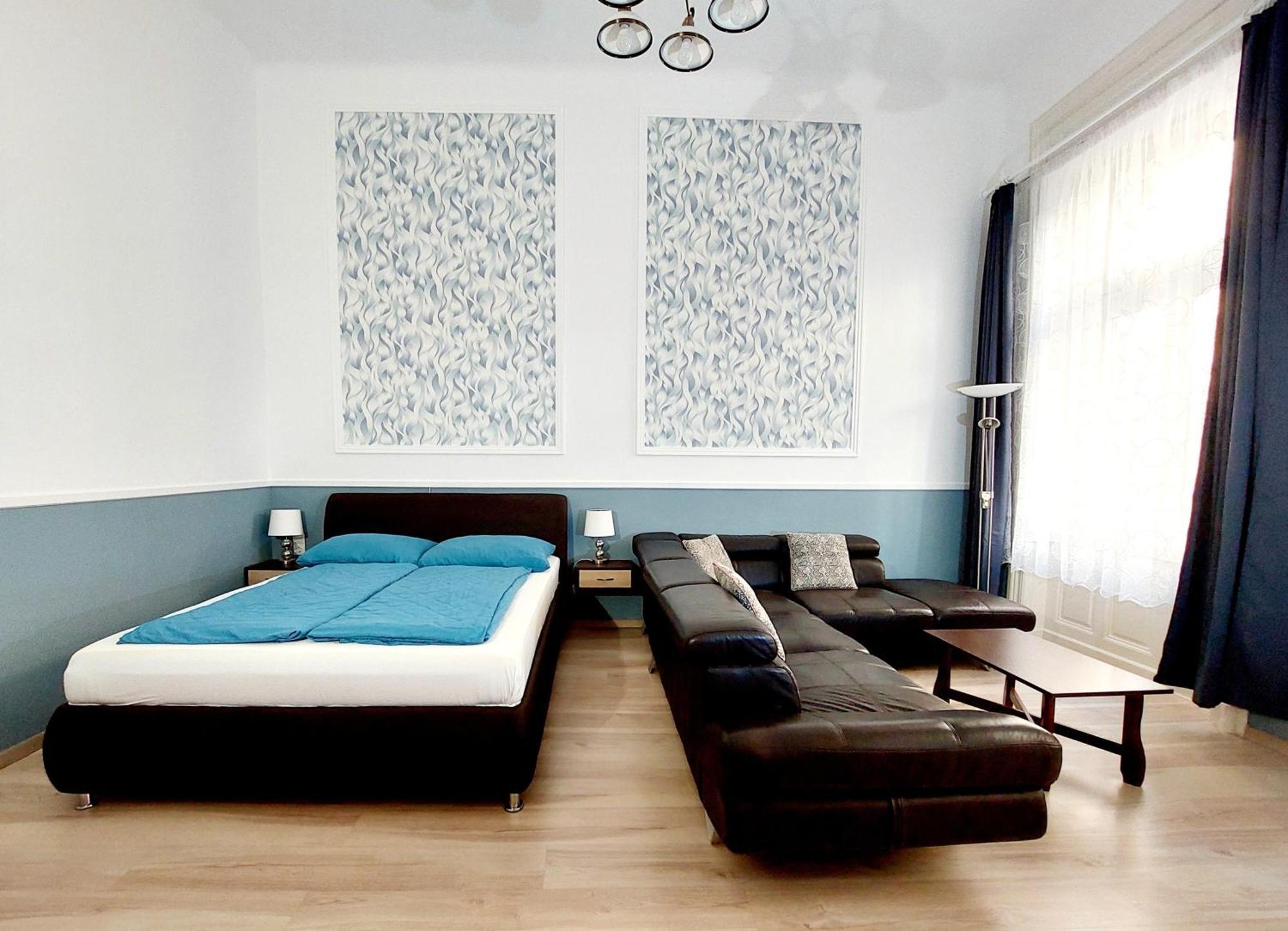 Eoetvoes Apartman Budapest Bagian luar foto