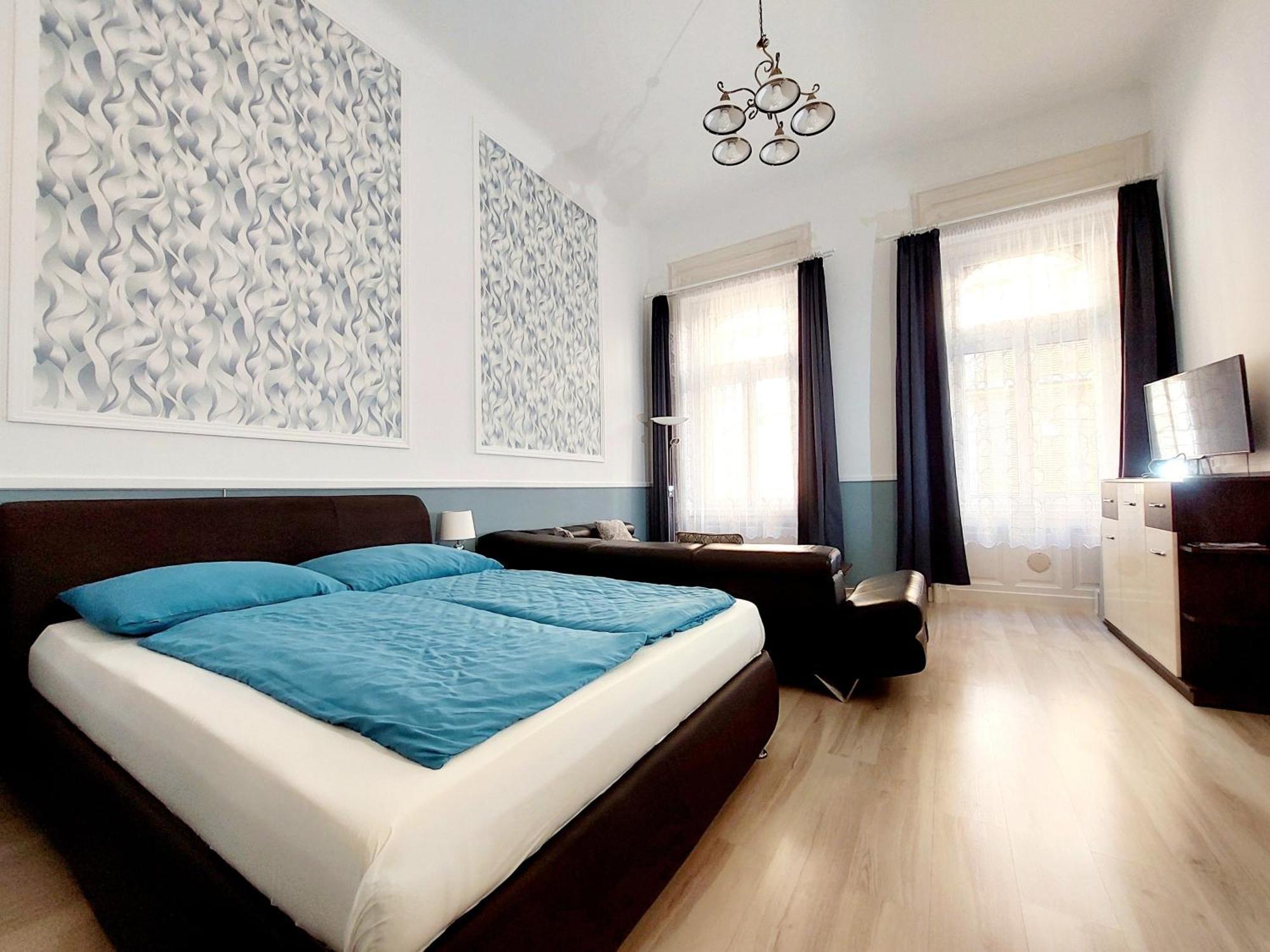 Eoetvoes Apartman Budapest Bagian luar foto